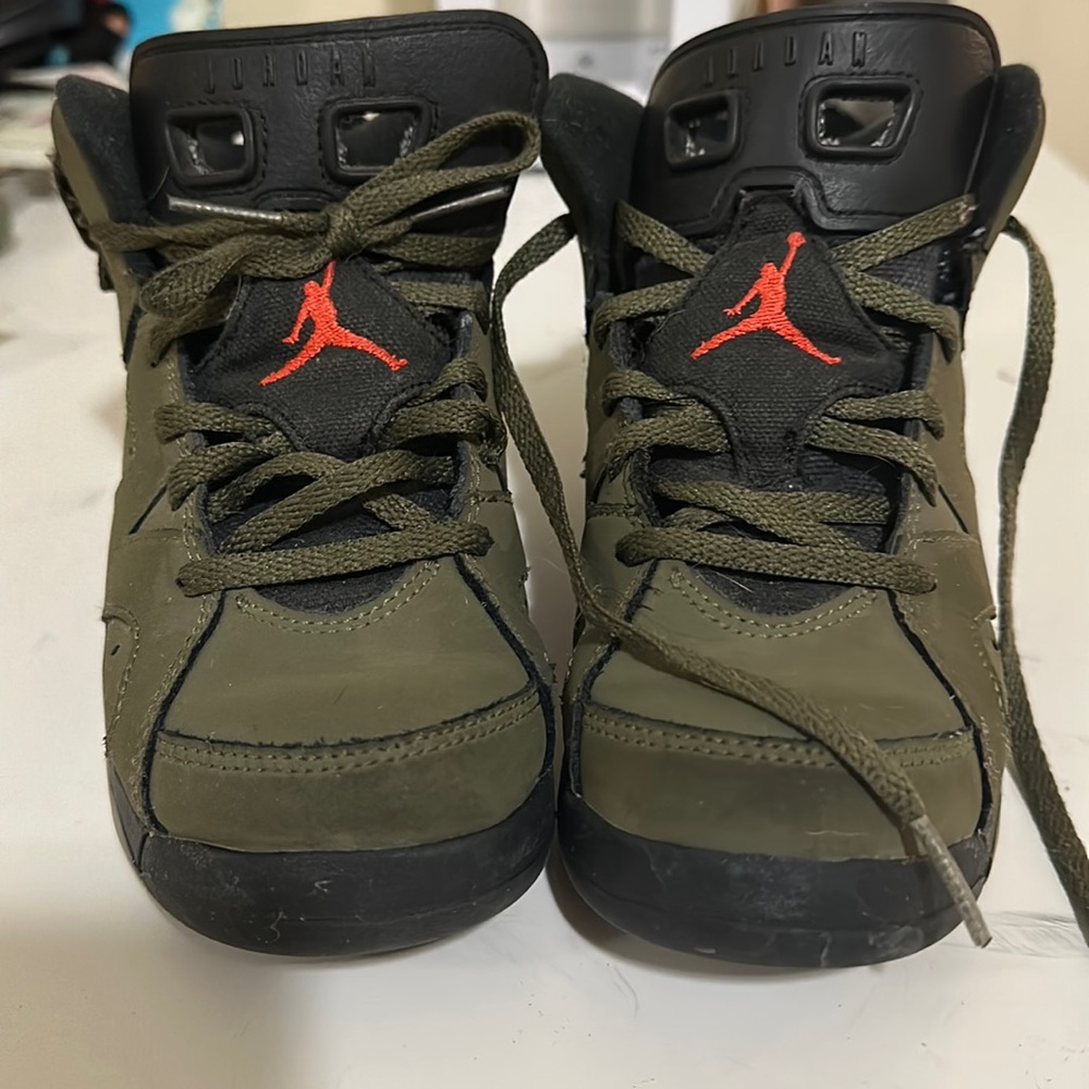 Travis Scott x Air Jordan 6’s PS size 1.5